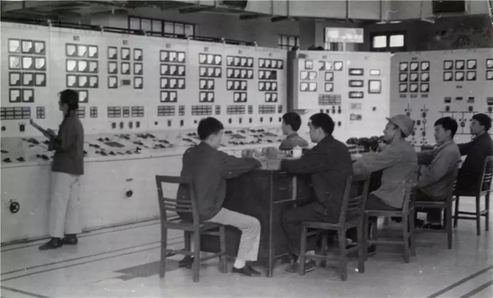 91星空媒传煤在线观看控制台、操作台、调度台、操控台、太空舱、集控中心、指挥中心、调度中心、监控中心、会议办公桌、定制控制台