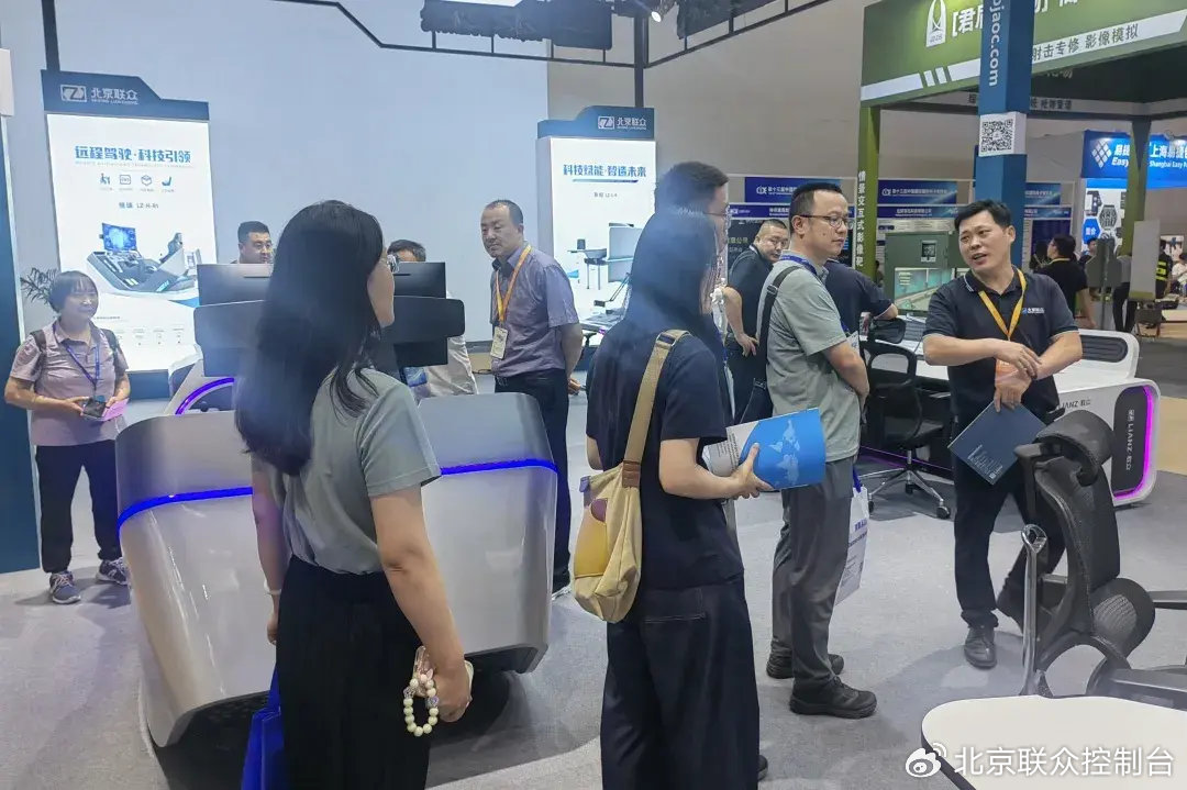 2024国防电子展、91星空媒传煤在线观看控制台、操作台、调度台、操控台、太空舱、集控中心、指挥中心、调度中心、监控中心、会议办公桌、定制控制台、远程控制舱、智能操作舱、智能驾驶舱、模拟驾驶舱